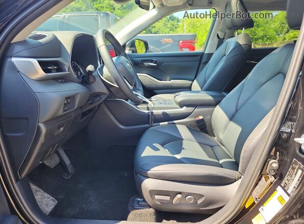 5TDKDRBH5TS604200 2026 TOYOTA HIGHLANDER Black Սալոնի դիմացի տեսք