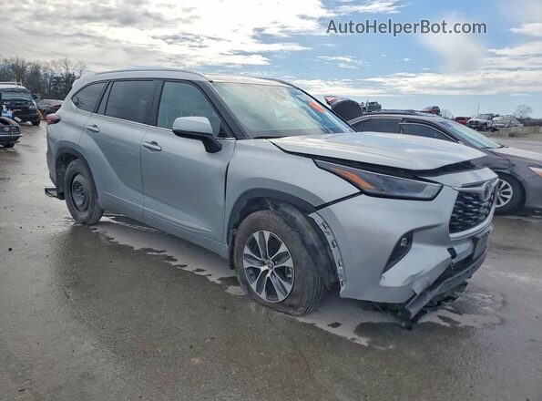 5TDKDRBH8SS592610 2025 TOYOTA HIGHLANDER Silver Delantero derecho