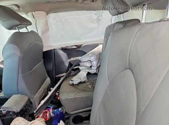 5TDKDRBH9PS003541 2023 TOYOTA HIGHLANDER Silver Սալոնի հետևի տեսք
