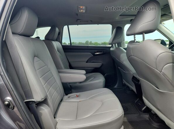 5TDKDRBH9PS039357 2023 TOYOTA HIGHLANDER Charcoal უკანა სალონის ხედი