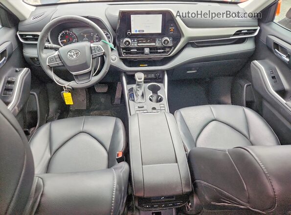 5TDKDRBH9RS566902 2024 TOYOTA HIGHLANDER Black Вид панелі приладів
