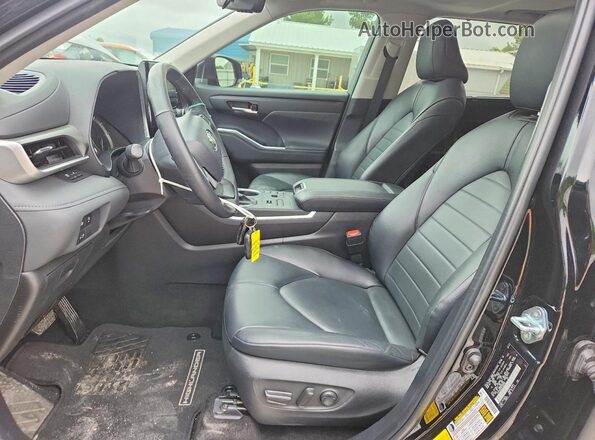 5TDKDRBH9RS566902 2024 TOYOTA HIGHLANDER Black Вид салону спереду