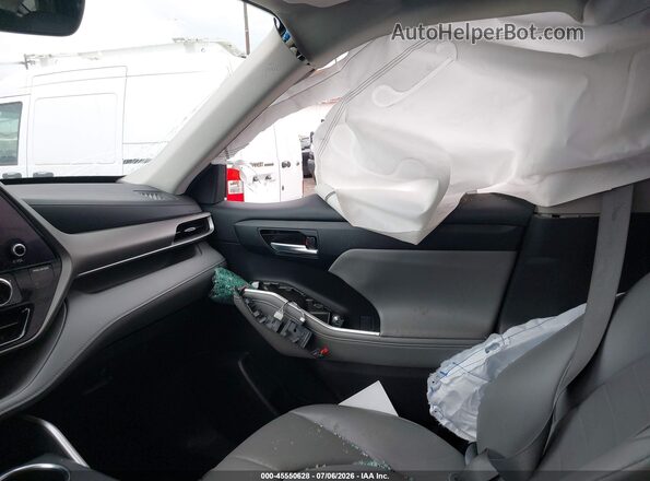 5TDKDRBHXPS007825 2023 TOYOTA HIGHLANDER Gray Vista interior delantera