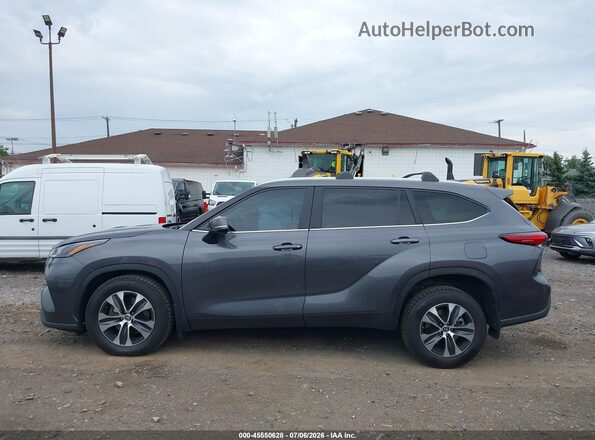 5TDKDRBHXPS007825 2023 TOYOTA HIGHLANDER Gray 