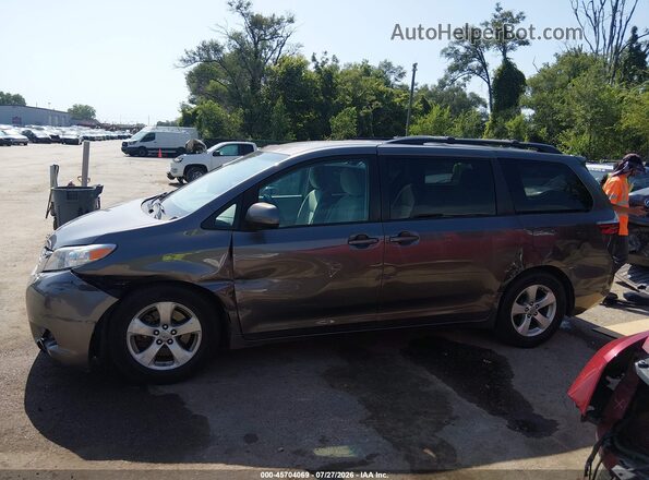 5TDKK3DC1GS732265 2016 TOYOTA SIENNA Gray 360 interior view