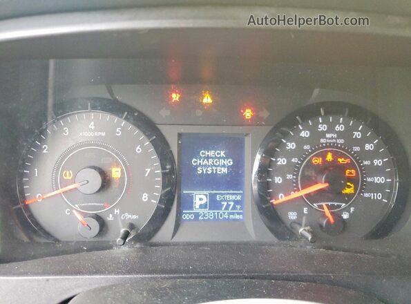 5TDKK3DC4GS763462 2016 TOYOTA SIENNA Yellow ხელსაწყოთა პანელის ხედი