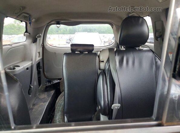 5TDKK3DC4GS763462 2016 TOYOTA SIENNA Yellow უკანა სავარძლების ხედი