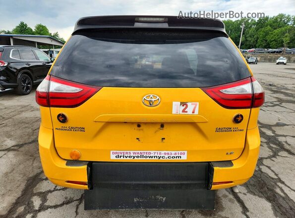 5TDKK3DC6GS763284 2016 TOYOTA SIENNA Yellow Widok z tyłu