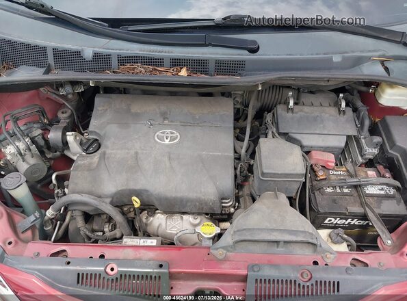5TDKK3DC7GS693391 2016 TOYOTA SIENNA Red Հետևի տեսք