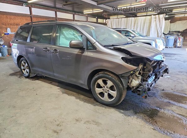 5TDKK3DC7GS727538 2016 TOYOTA SIENNA Gray Delantero derecho