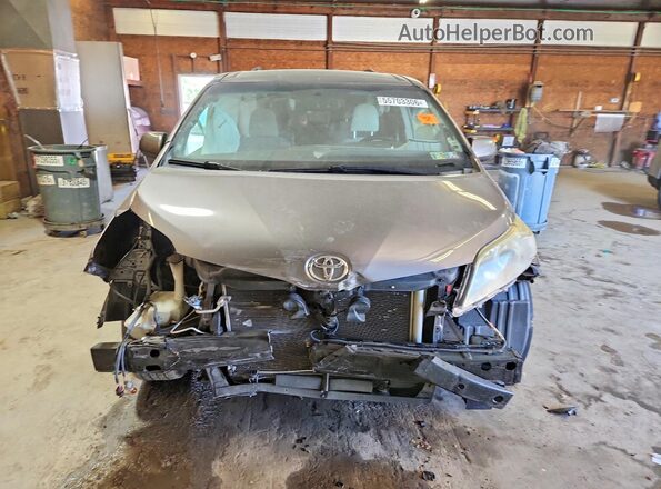 5TDKK3DC7GS727538 2016 TOYOTA SIENNA Gray Vista frontal