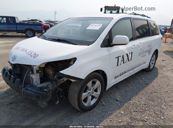 5TDKK3DC9GS719845 2016 TOYOTA SIENNA Белый Передняя левая четверть