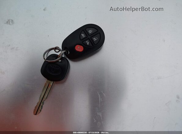 5TDKK3DC9GS756720 2016 TOYOTA SIENNA Черный Вид панели приборов