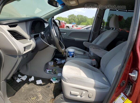 5TDKK3DCXGS727324 2016 TOYOTA SIENNA Burgundy Widok wnętrza z przodu