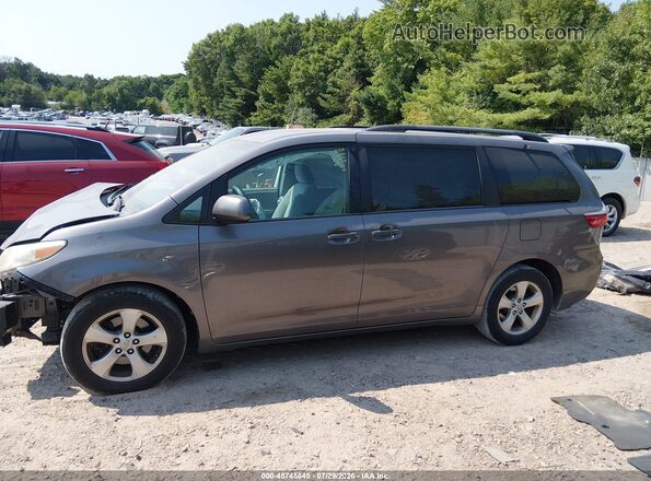 5TDKK3DCXGS756970 2016 TOYOTA SIENNA Gray 