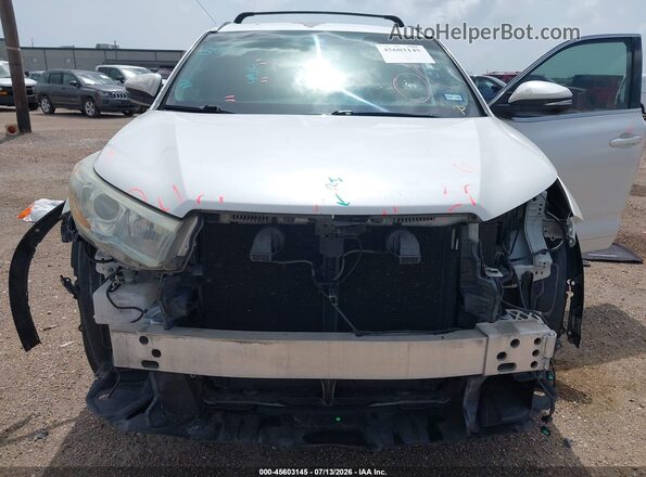 5TDKKRFH1GS136519 2016 TOYOTA HIGHLANDER White Front view