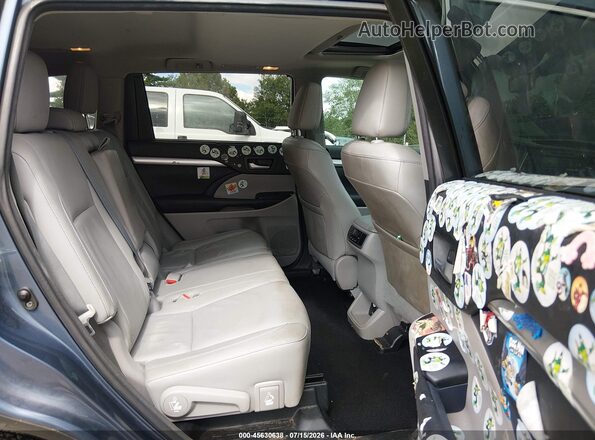 5TDKKRFH5GS127998 2016 TOYOTA HIGHLANDER Blue VIN კოდის სტიკერის ხედი