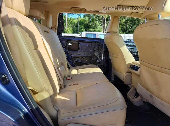 5TDKKRFH5GS502692 2016 TOYOTA HIGHLANDER Charcoal Rear interior view