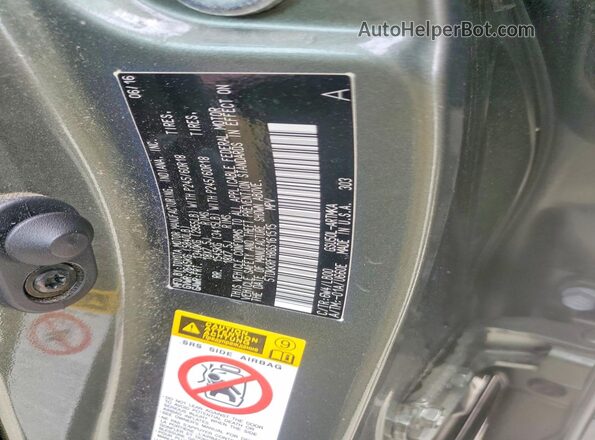 5TDKKRFH8GS161515 2016 TOYOTA HIGHLANDER Green Engine compartment view