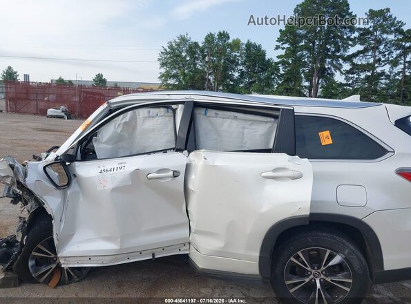 5TDKKRFH9GS124165 2016 TOYOTA HIGHLANDER White ხელსაწყოთა პანელის ხედი