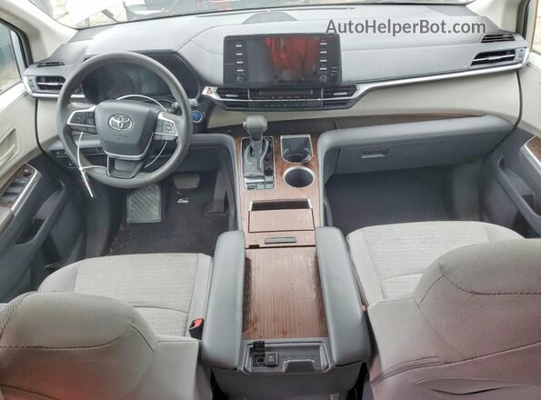 5TDKRKEC1MS065469 2021 TOYOTA SIENNA Silver Dashboard view