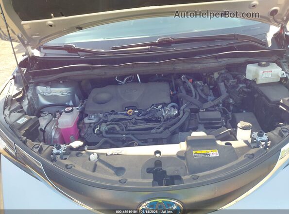5TDKRKEC1PS150512 2023 TOYOTA SIENNA Silver Հետևի տեսք