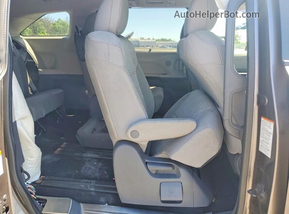 5TDKRKEC2MS015129 2021 TOYOTA SIENNA Серый Вид задней части салона
