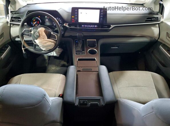 5TDKRKEC3MS036815 2021 TOYOTA SIENNA Gray Vista del salpicadero