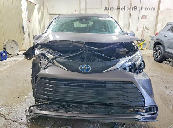 5TDKRKEC3MS036815 2021 TOYOTA SIENNA Gray Vista frontal