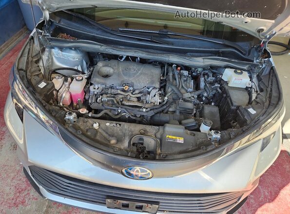 5TDKRKEC4MS068625 2021 TOYOTA SIENNA Silver Շարժիչի բաժամունքի տեսք