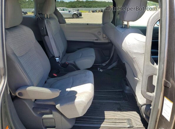 5TDKRKEC5MS066513 2021 TOYOTA SIENNA Gray უკანა სალონის ხედი