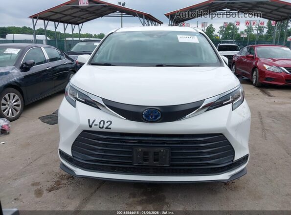 5TDKRKEC7MS045811 2021 TOYOTA SIENNA White ხელსაწყოთა პანელის ხედი