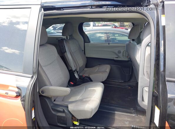 5TDKRKECXPS152744 2023 TOYOTA SIENNA Blue VIN sticker view