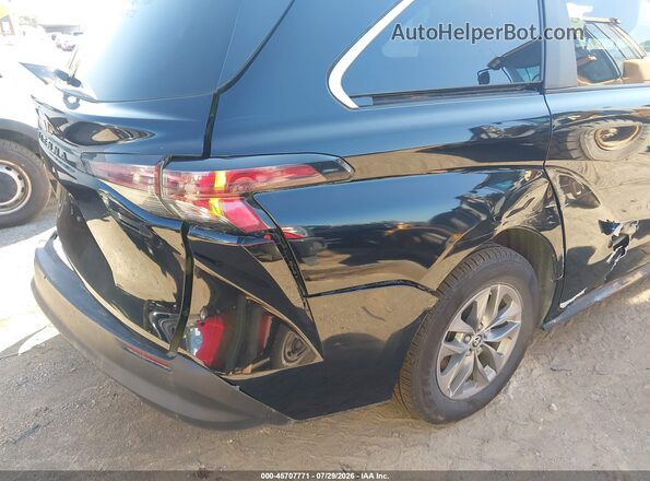 5TDKRKECXPS152744 2023 TOYOTA SIENNA Blue 