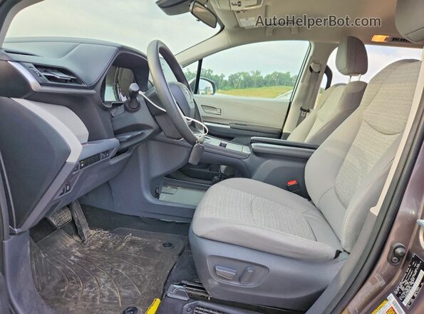 5TDKSKFC3MS007110 2021 TOYOTA SIENNA Gray წინა სალონის ხედი