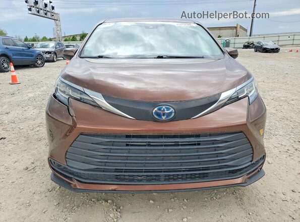 5TDKSKFC5MS016343 2021 TOYOTA SIENNA Brown Դիմացի տեսք