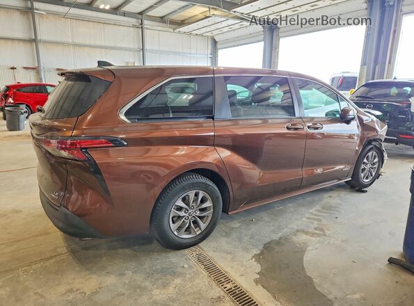 5TDKSKFC5MS034082 2021 TOYOTA SIENNA Brown Հետևի աջ