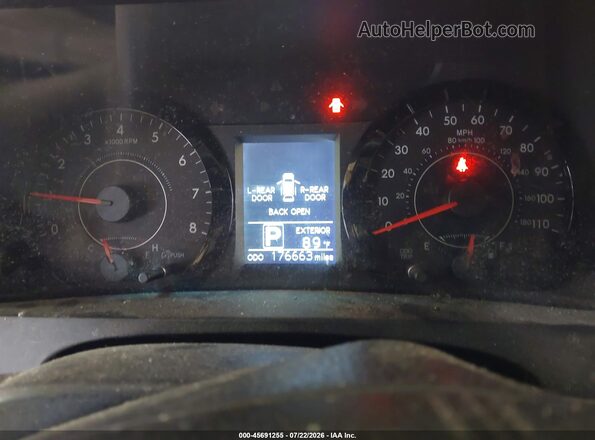 5TDKZ3DC0HS778313 2017 TOYOTA SIENNA White Вид задніх сидінь