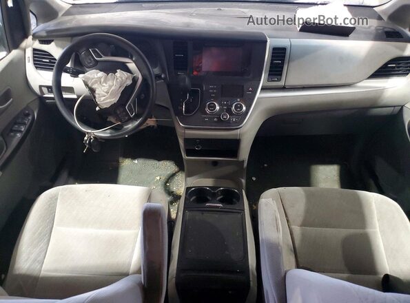 5TDKZ3DC0HS845329 2017 TOYOTA SIENNA White Widok deski rozdzielczej