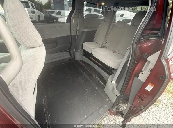 5TDKZ3DC0HS845833 2017 TOYOTA SIENNA Red Widok naklejki z numerem VIN