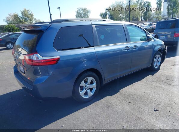5TDKZ3DC0HS859666 2017 TOYOTA SIENNA Light Blue Հետևի աջ