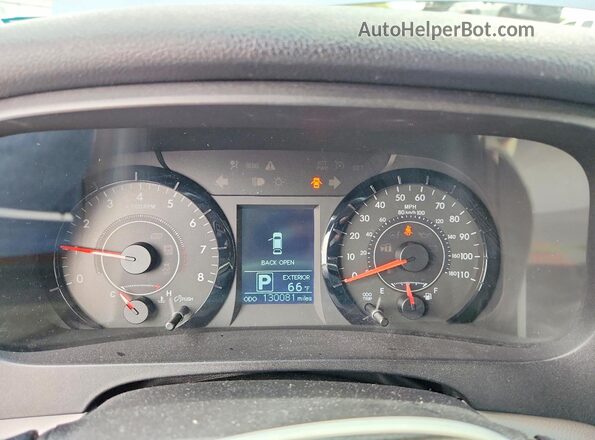 5TDKZ3DC0HS868707 2017 TOYOTA SIENNA Blue ხელსაწყოთა პანელის ხედი