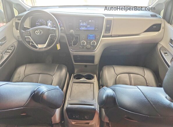 5TDKZ3DC0KS969110 2019 TOYOTA SIENNA Серый Вид панели приборов