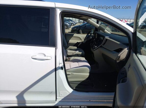 5TDKZ3DC0LS051133 2020 TOYOTA SIENNA White Front interior view
