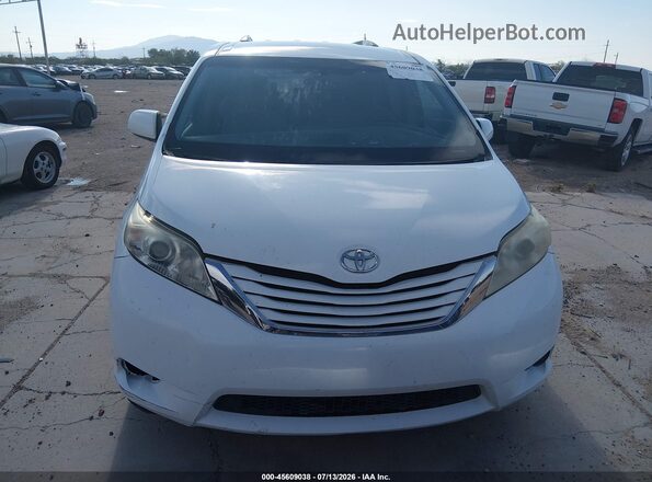 5TDKZ3DC1HS793502 2017 TOYOTA SIENNA White Вид щитка приладів