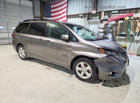 5TDKZ3DC1HS865458 2017 TOYOTA SIENNA Серый Передняя правая четверть