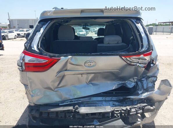 5TDKZ3DC1HS884981 2017 TOYOTA SIENNA Серебряный 