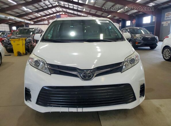 5TDKZ3DC1JS944814 2018 TOYOTA SIENNA White Вид спереду