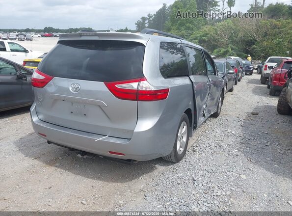 5TDKZ3DC3JS938349 2018 TOYOTA SIENNA Silver Tył prawy