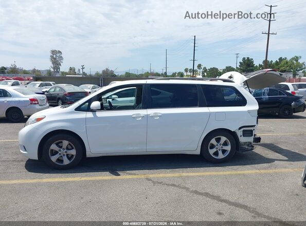 5TDKZ3DC4HS783434 2017 TOYOTA SIENNA White 